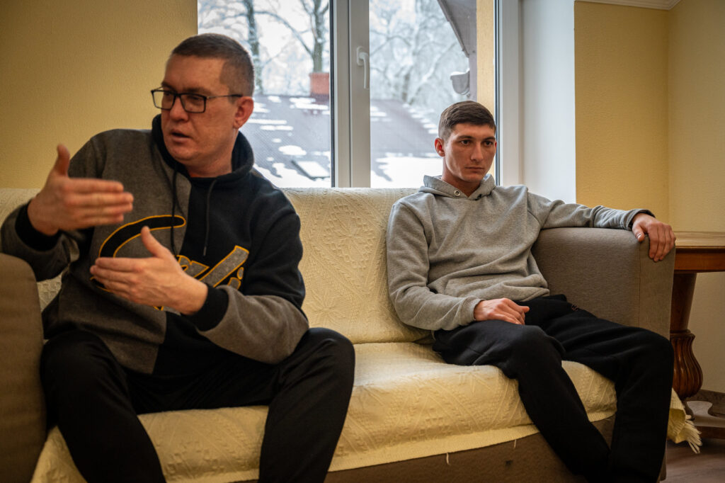 Ukrainian war veterans in a therapy session.